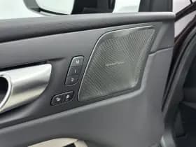 Volvo XC60 thumbnail 22