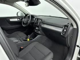 Volvo XC40 thumbnail 11
