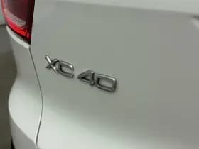 Volvo XC40 thumbnail 18