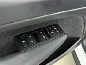 Volvo XC40 thumbnail 24