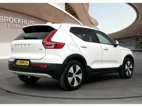 Volvo XC40 thumbnail 4