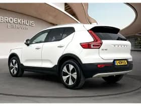Volvo XC40 thumbnail 5