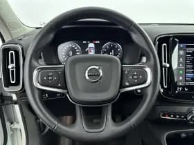 Volvo XC40 thumbnail 9