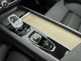 Volvo XC60 thumbnail 25
