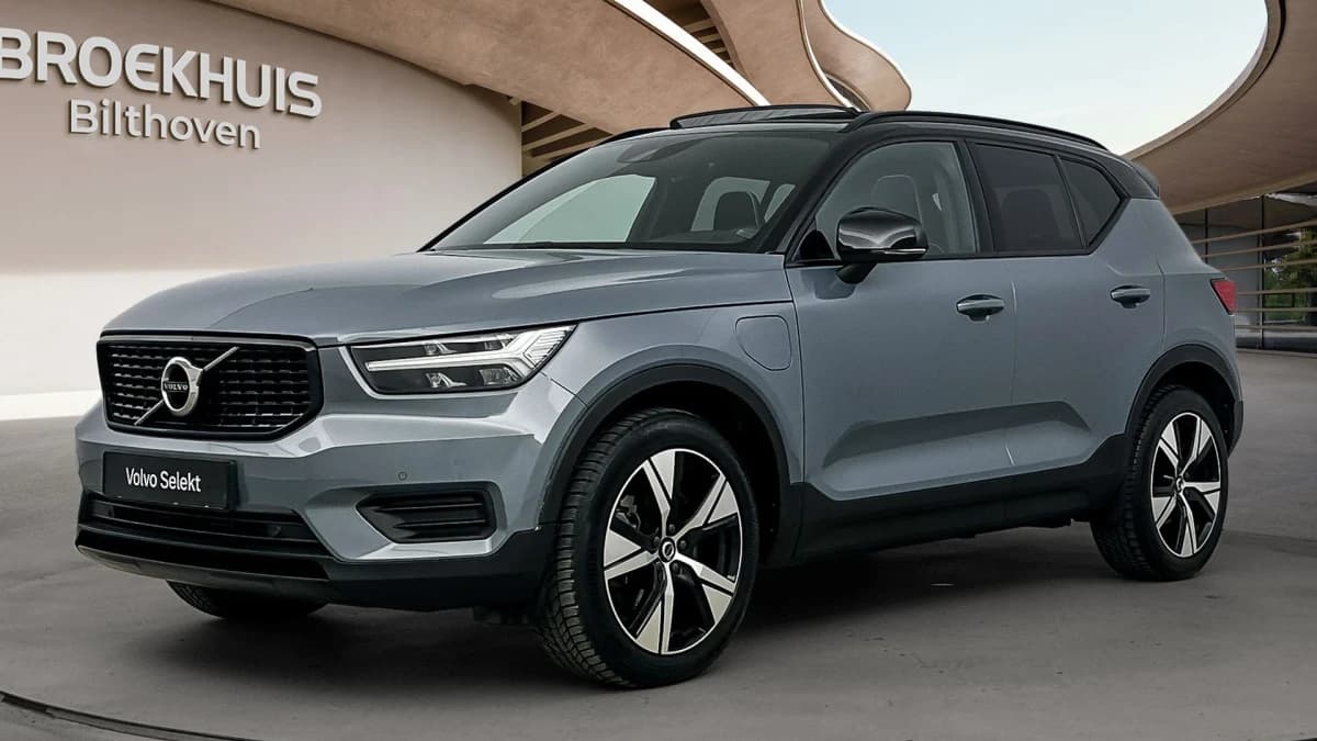 Volvo XC40 — foto 1