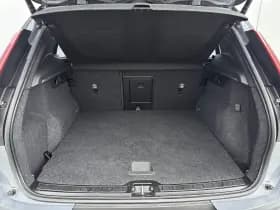 Volvo XC40 thumbnail 18