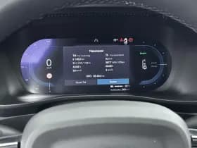 Volvo XC40 thumbnail 12