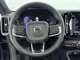 Volvo XC40 thumbnail 10