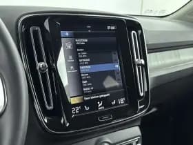 Volvo XC40 thumbnail 25