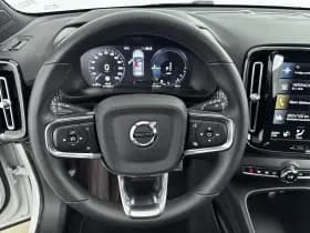Volvo XC40 thumbnail 11