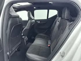 Volvo XC40 thumbnail 32