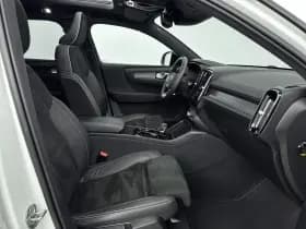 Volvo XC40 thumbnail 41