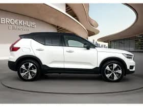 Volvo XC40 thumbnail 8