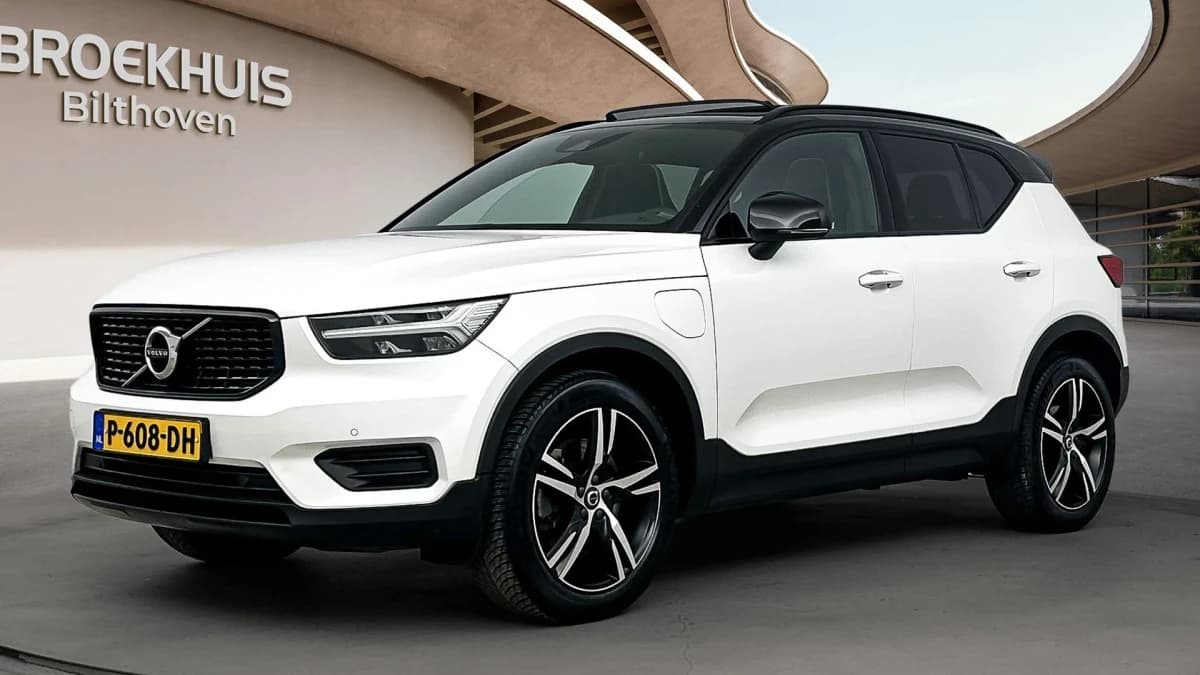 Volvo XC40 — foto 1