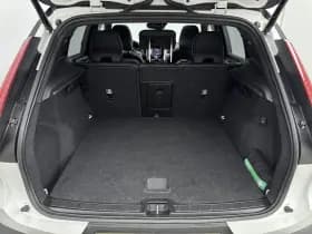 Volvo XC40 thumbnail 20