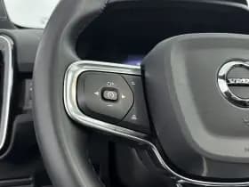 Volvo EX40 thumbnail 12