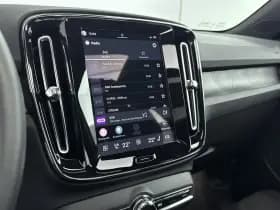 Volvo EX40 thumbnail 13