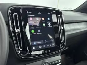 Volvo EX40 thumbnail 16