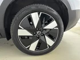 Volvo EX40 thumbnail 33