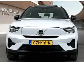 Volvo EX40 thumbnail 5
