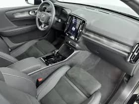 Volvo EX40 thumbnail 23