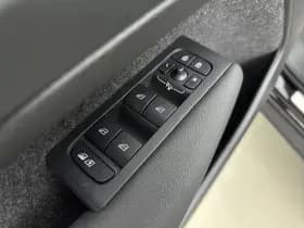 Volvo EX40 thumbnail 35