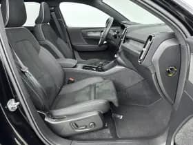 Volvo EX40 thumbnail 40
