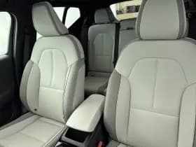 Volvo EX40 thumbnail 12