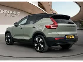 Volvo EX40 thumbnail 4