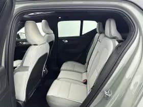 Volvo EX40 thumbnail 31