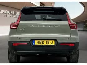 Volvo EX40 thumbnail 6