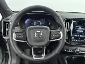 Volvo EX40 thumbnail 10