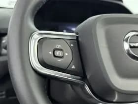 Volvo EX40 thumbnail 12