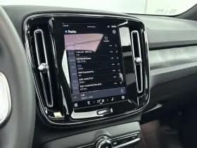 Volvo EX40 thumbnail 13