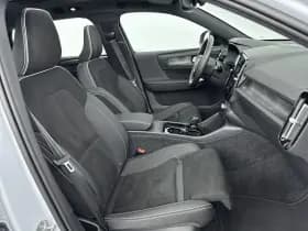 Volvo EX40 thumbnail 18