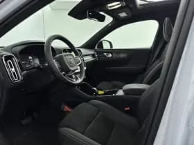 Volvo EX40 thumbnail 22