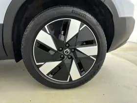 Volvo EX40 thumbnail 34