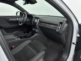 Volvo EX40 thumbnail 36