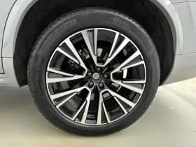 Volvo XC90 thumbnail 31