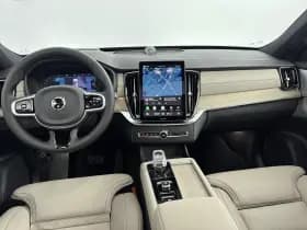 Volvo XC90 thumbnail 21