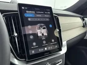 Volvo XC90 thumbnail 26