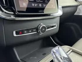 Volvo XC90 thumbnail 33
