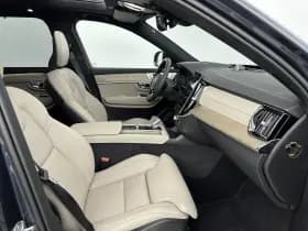 Volvo XC90 thumbnail 36