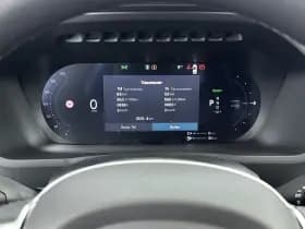 Volvo XC90 thumbnail 11