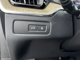 Volvo XC60 thumbnail 18