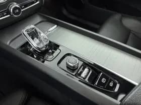 Volvo XC60 thumbnail 16