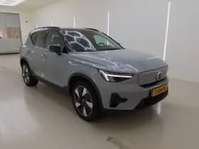 Volvo XC40 thumbnail 4