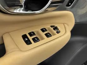 Volvo XC90 thumbnail 31