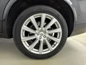 Volvo XC90 thumbnail 32
