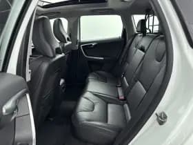Volvo XC60 thumbnail 30